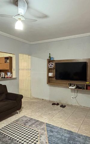 Casa à venda com 125m², 2 quartos e 2 vagasSala
