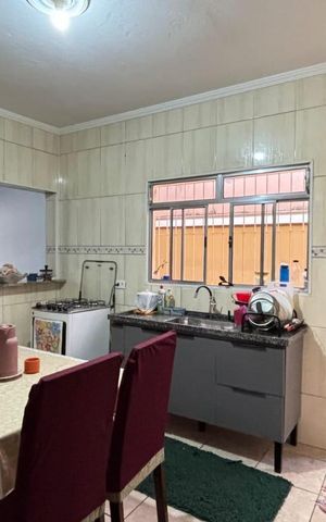 Casa à venda com 125m², 2 quartos e 2 vagasCozinha
