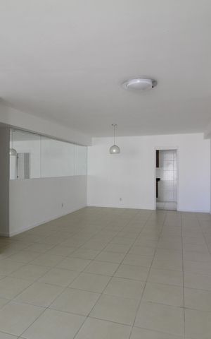 Apartamento à venda com 169m², 4 quartos e 2 vagasSala