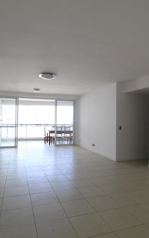 Apartamento à venda com 169m², 4 quartos e 2 vagasSala