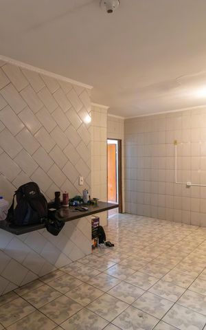 Casa à venda com 250m², 3 quartos e 1 vaga Casa à venda com 250m², 3 quartos e 1 vagaCozinha