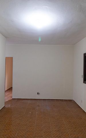 Casa à venda com 250m², 3 quartos e 1 vaga Casa à venda com 250m², 3 quartos e 1 vagaSalas