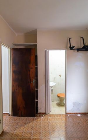 Casa à venda com 250m², 3 quartos e 1 vaga Casa à venda com 250m², 3 quartos e 1 vagaSuíte