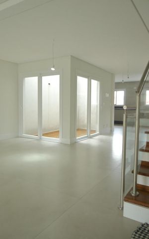 Casa à venda com 250m², 3 quartos e 5 vagasSala