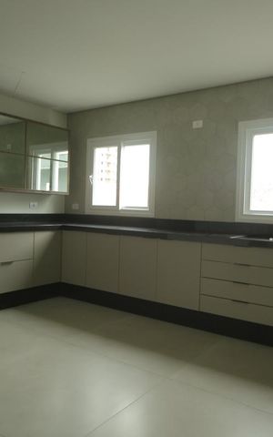 Casa à venda com 250m², 3 quartos e 5 vagasCozinha 