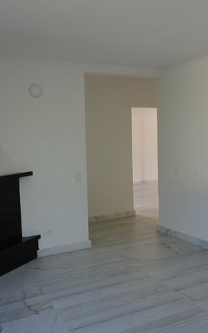 Casa de condomínio à venda com 450m², 2 quartos e 2 vagasSala