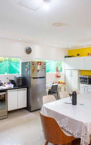 Casa à venda com 650m², 4 quartos e 4 vagasCozinha Casa 1