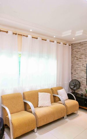 Casa à venda com 650m², 4 quartos e 4 vagasSala Casa 1