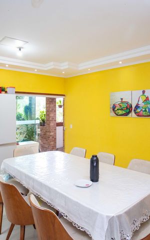 Casa à venda com 650m², 4 quartos e 4 vagasCozinha Casa 1