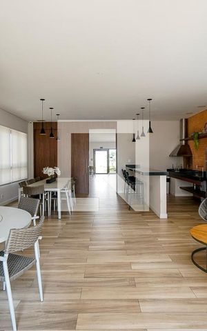 Apartamento à venda com 110m², 3 quartos e 2 vagas Apartamento à venda com 110m², 3 quartos e 2 vagasÁrea Comum