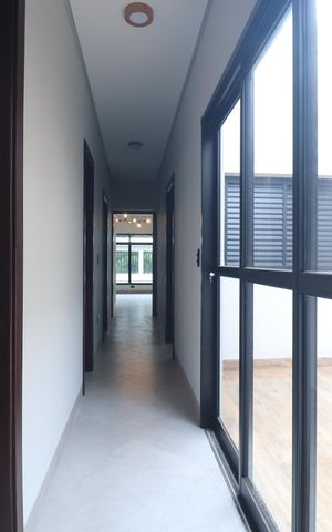 Casa à venda com 210m², 3 quartos e 3 vagasCorredor dos Quartos