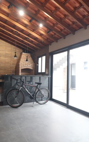 Casa à venda com 210m², 3 quartos e 3 vagasEspaço Gourmet