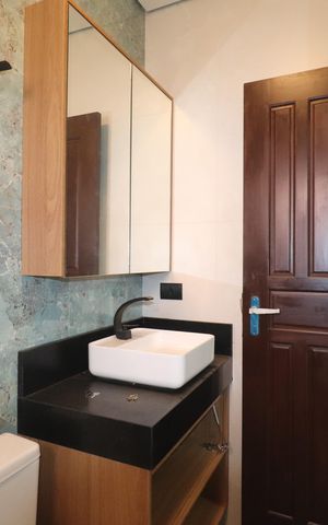 Casa à venda com 210m², 3 quartos e 3 vagasBanheiro Quarto 2 suíte