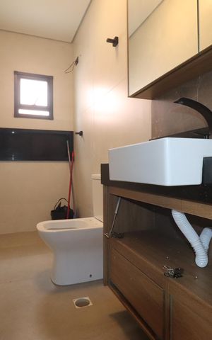 Casa à venda com 210m², 3 quartos e 3 vagasBanheiro 3