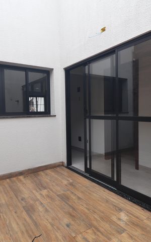 Casa à venda com 210m², 3 quartos e 3 vagasJardim de Inverno