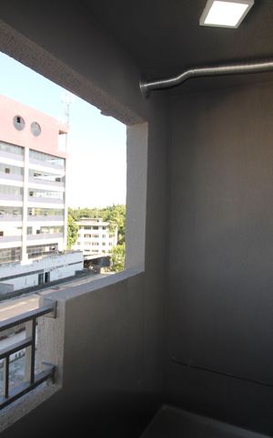 Apartamento para alugar com 48m², 1 quarto e 1 vagaSala / Cozinha - Varanda