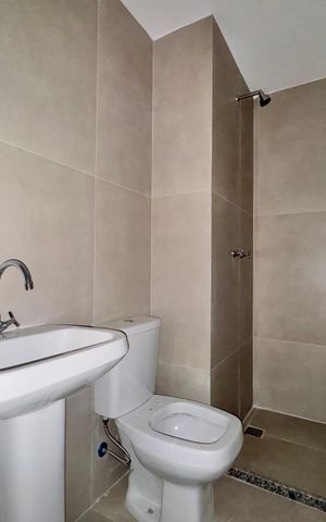 Apartamento à venda com 85m², 2 quartos e 1 vaga Apartamento à venda com 85m², 2 quartos e 1 vagaBanheiro Social
