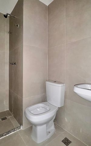 Apartamento à venda com 85m², 2 quartos e 1 vaga Apartamento à venda com 85m², 2 quartos e 1 vagaSuíte - Banheiro