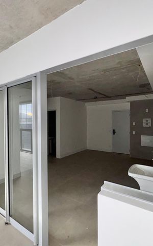 Apartamento à venda com 85m², 2 quartos e 1 vaga Apartamento à venda com 85m², 2 quartos e 1 vagaVaranda