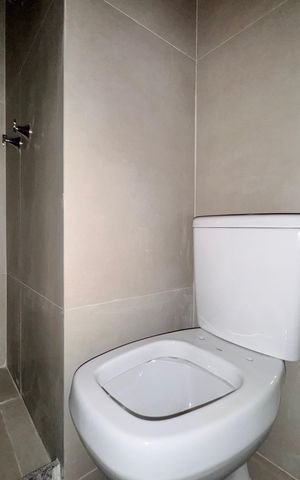 Apartamento à venda com 85m², 2 quartos e 1 vaga Apartamento à venda com 85m², 2 quartos e 1 vagaSuíte - Banheiro