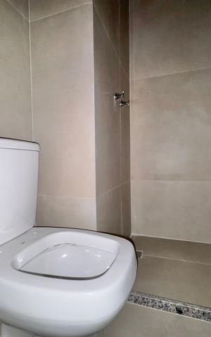 Apartamento à venda com 85m², 2 quartos e 1 vaga Apartamento à venda com 85m², 2 quartos e 1 vagaBanheiro Social