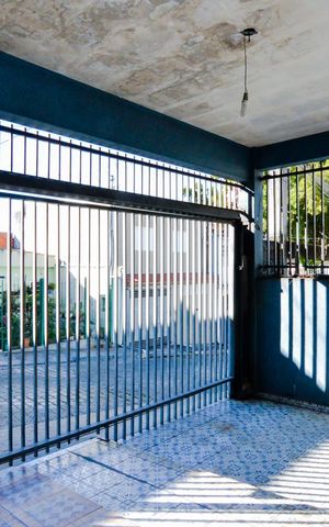 Casa à venda com 150m², 2 quartos e 3 vagasGaragem
