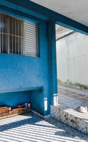 Casa à venda com 150m², 2 quartos e 3 vagasGaragem