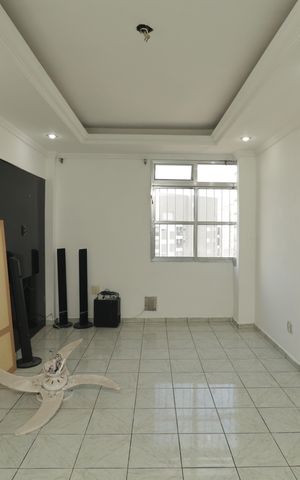 Apartamento à venda com 56m², 1 quarto e sem vagaSala
