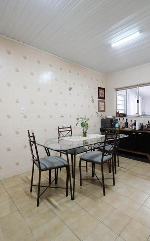Casa à venda com 300m², 2 quartos e sem vagaCozinha e Área de Serviço