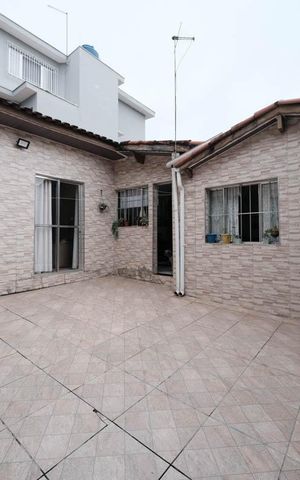 Casa à venda com 300m², 2 quartos e sem vagaÁrea externa