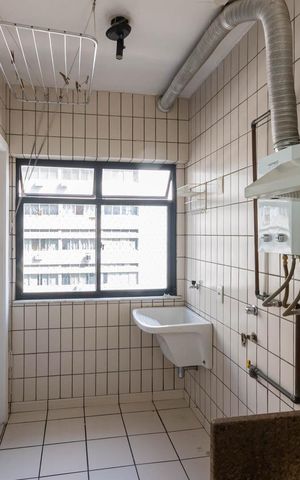 Apartamento à venda com 109m², 3 quartos e 1 vagaÁrea de Serviço
