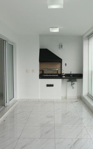 Apartamento à venda com 159m², 3 quartos e 2 vagasVaranda