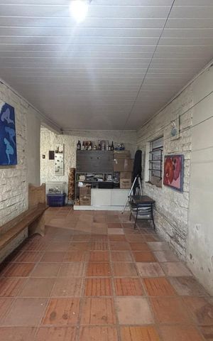 Casa à venda com 136m², 3 quartos e 2 vagas