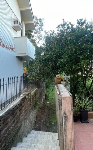 Casa à venda com 136m², 3 quartos e 2 vagas