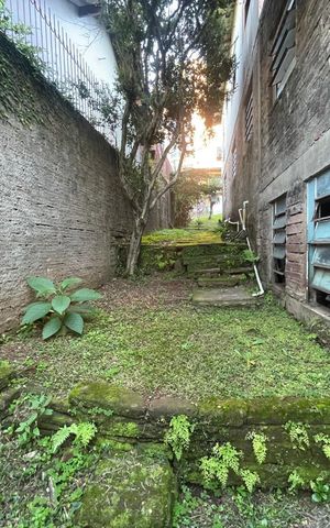 Casa à venda com 136m², 3 quartos e 2 vagas