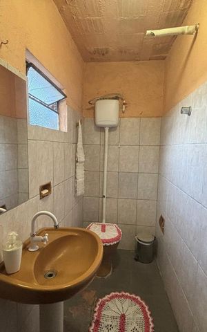 Casa à venda com 136m², 3 quartos e 2 vagas