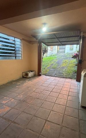 Casa à venda com 136m², 3 quartos e 2 vagas