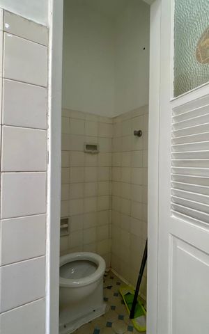 Apartamento à venda com 40m², 1 quarto e sem vaga Apartamento à venda com 40m², 1 quarto e sem vagaBanheiro de serviço