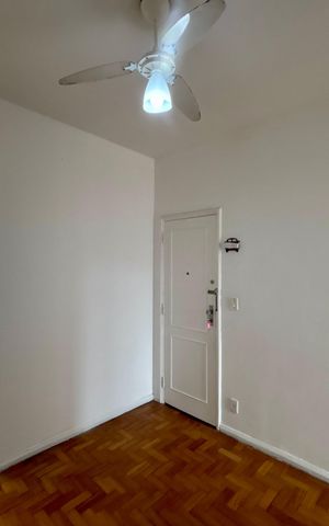 Apartamento à venda com 40m², 1 quarto e sem vaga Apartamento à venda com 40m², 1 quarto e sem vagaSala