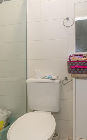 Apartamento para alugar com 67m², 2 quartos e 1 vaga Apartamento para alugar com 67m², 2 quartos e 1 vagaBanheiro Corredor