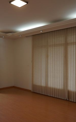 Casa para alugar com 220m², 4 quartos e 5 vagasSala