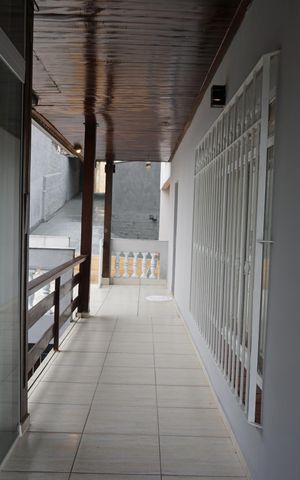Casa para alugar com 220m², 4 quartos e 5 vagasCorredor