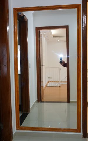 Casa para alugar com 220m², 4 quartos e 5 vagasCorredor