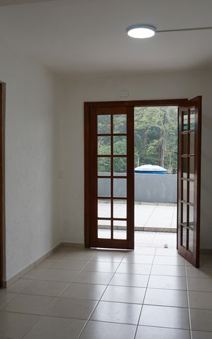 Casa para alugar com 220m², 4 quartos e 5 vagasHall 2