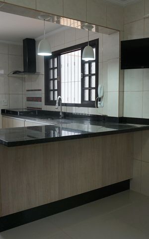 Casa para alugar com 220m², 4 quartos e 5 vagasCozinha
