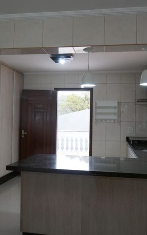 Casa para alugar com 220m², 4 quartos e 5 vagasCozinha