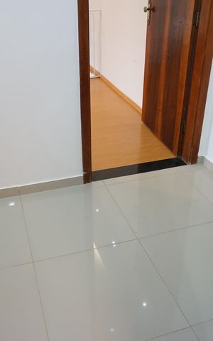 Casa para alugar com 220m², 4 quartos e 5 vagasCorredor