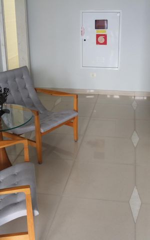 Apartamento à venda com 90m², 3 quartos e 2 vagasHall social