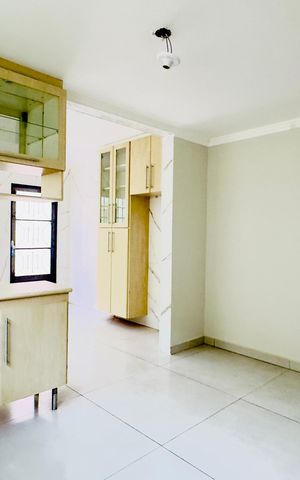 Casa para alugar com 195m², 3 quartos e 2 vagas Casa para alugar com 195m², 3 quartos e 2 vagasCopa