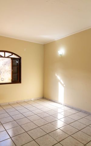 Casa para alugar com 180m², 2 quartos e 3 vagas Casa para alugar com 180m², 2 quartos e 3 vagasQuarto 2